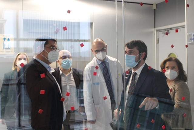 El director del Instituto de Salud Carlos III visita el CIBIR que trabaja para crear un Instituto de Investigación Sanitaria gracias a la colaboración entre la Fundación Rioja Salud y el SERIS